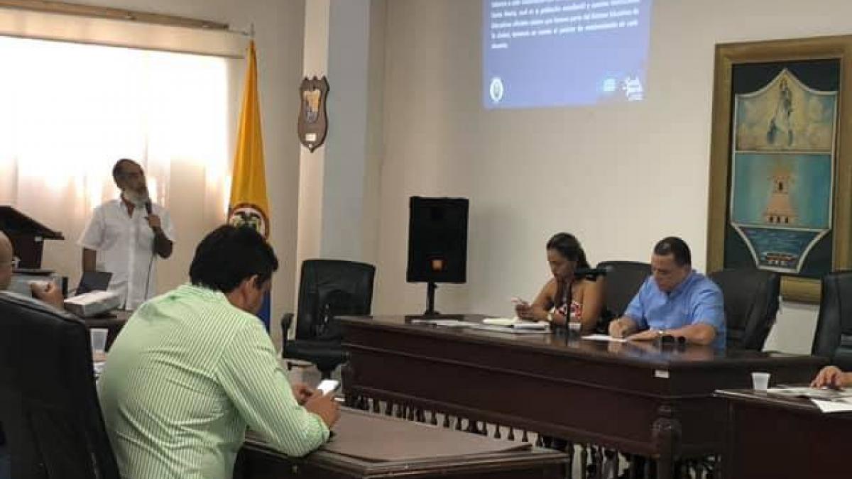 Secretario de Educación propone frente común al Concejo