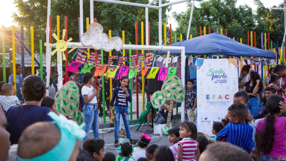 Con Galería Callejera intitulada 'El Paraíso del Arte', llegó la EFAC a El Pantano