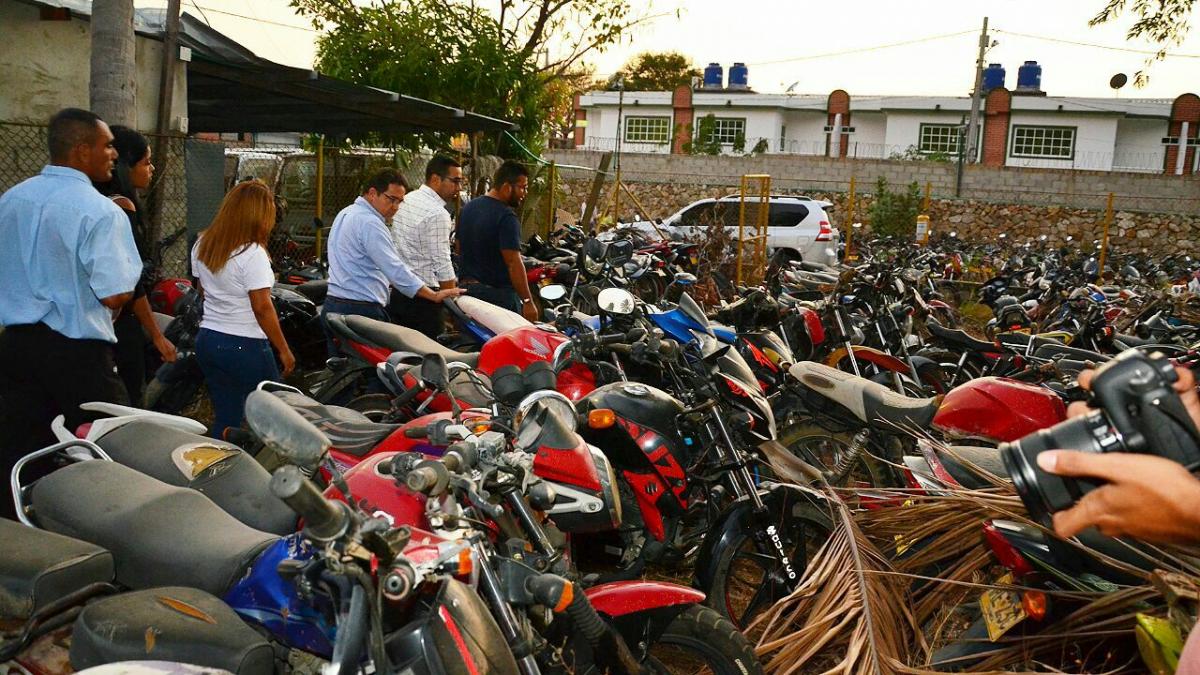 Distrito empezará a chatarrizar motos y carros abandonados en los patios