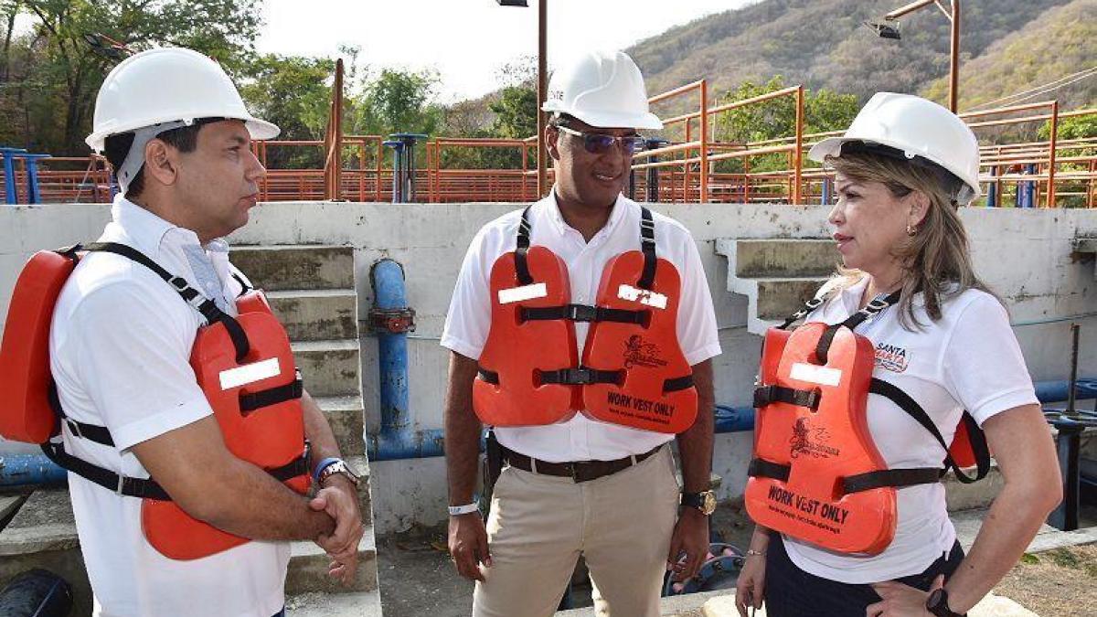 Alcaldesa inspeccionó niveles de captación de agua en plantas de tratamiento de El Roble y Mamatoco para garantizar continuidad en el servicio