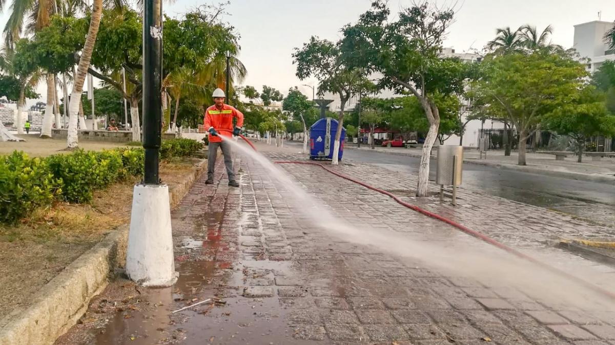 ¡Playas limpias y listas para turistas y samarios!