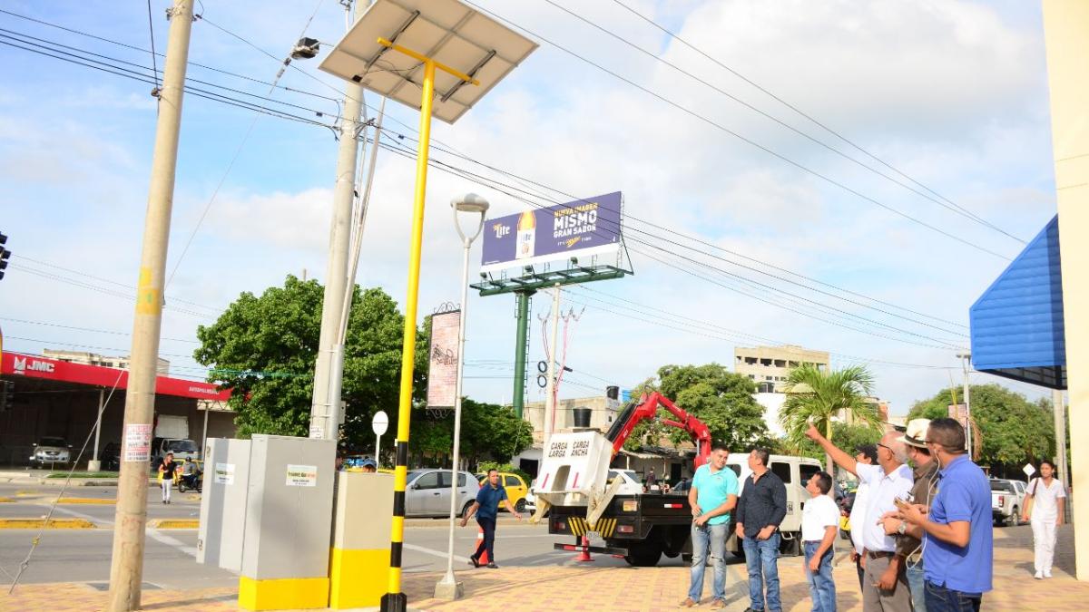 Mejor movilidad: 10 semáforos más de Santa Marta cuentan con energía Solar