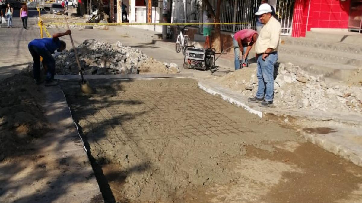 Gaira arregla sus calles, andenes, bordillos e instala señalización vial