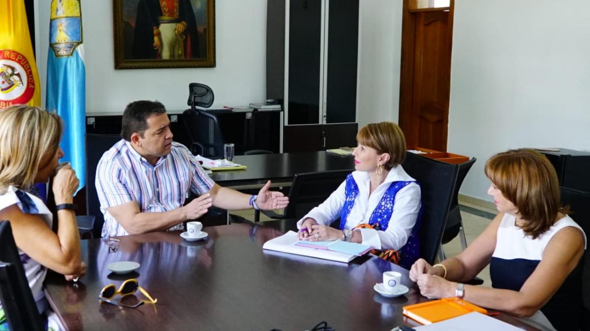 Ministra de Trabajo y Alcalde Martínez se reúnen para garantizar normal desarrollo de la Jornada Electoral