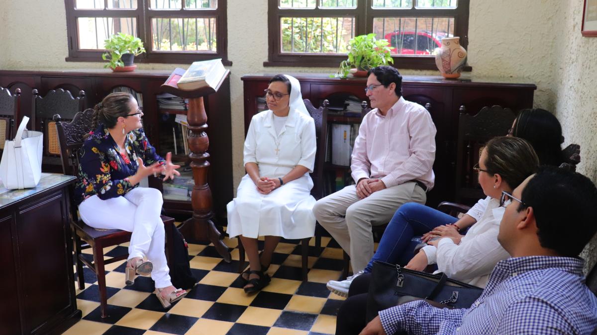 Mineducación respalda PAE, jornada única y ampliación de planta docentes para Santa Marta