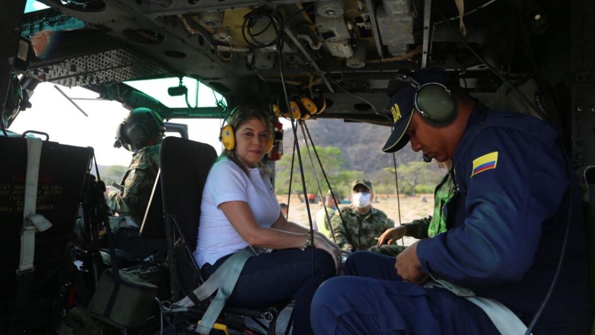 La Alcaldía Distrital y el Ejército vigilan desde el aire el cumplimiento de cuarentena en Santa Marta