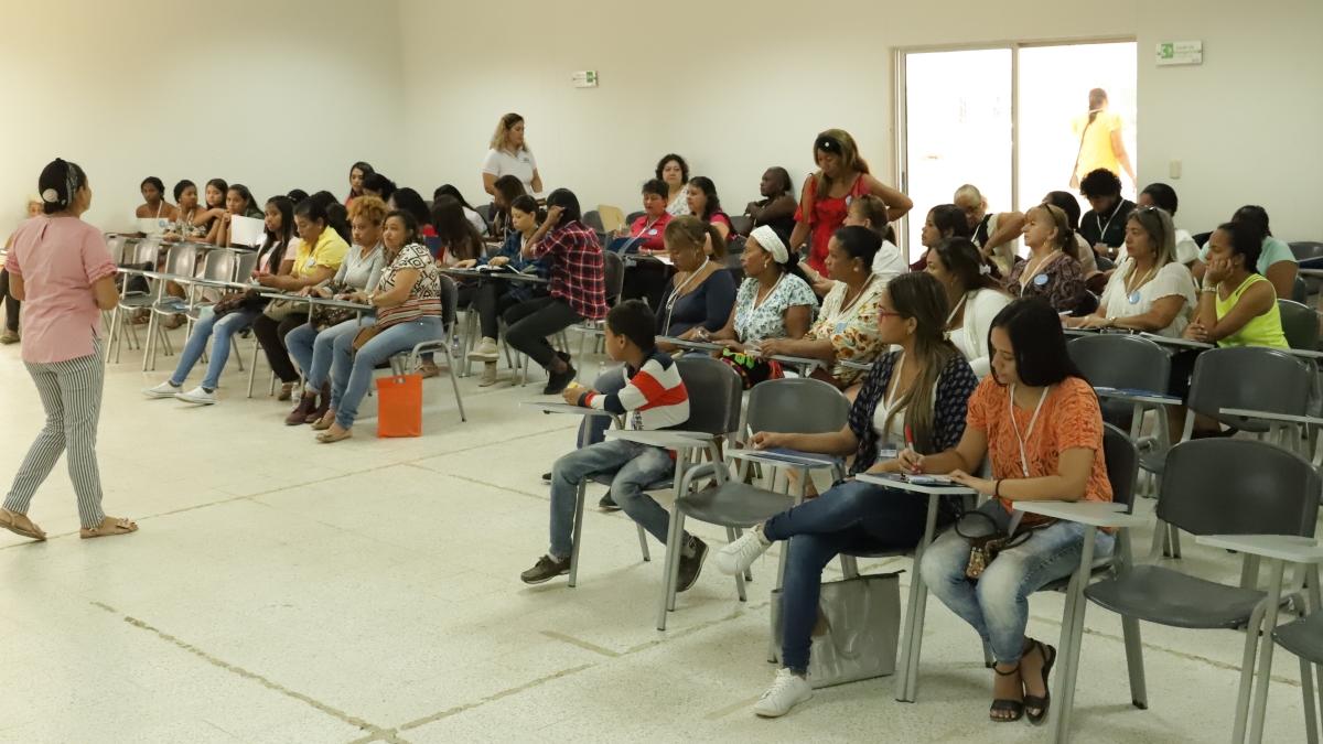 La Alcaldía del Cambio de la mano con la población víctima