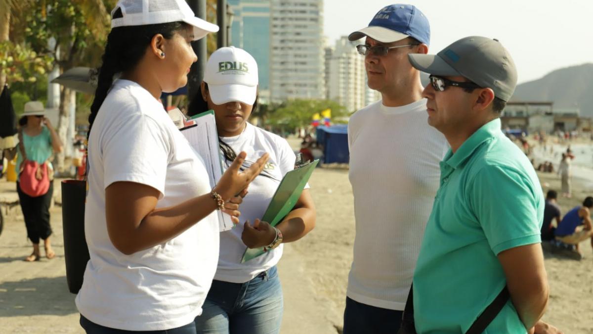 La Edus socializó a turistas proyecto de intervención del malecón de la Bahía