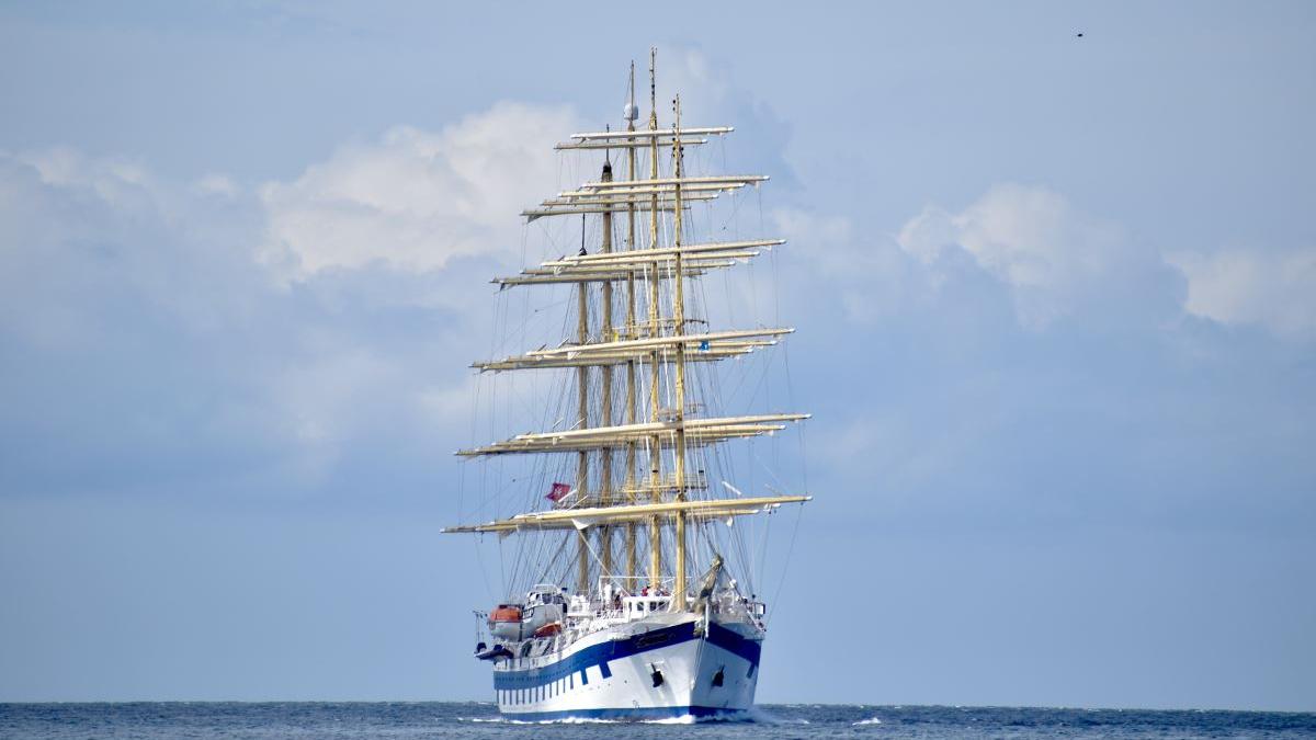 Velero Royal Clipper visita Santa Marta en su recorrido por el mar Caribe