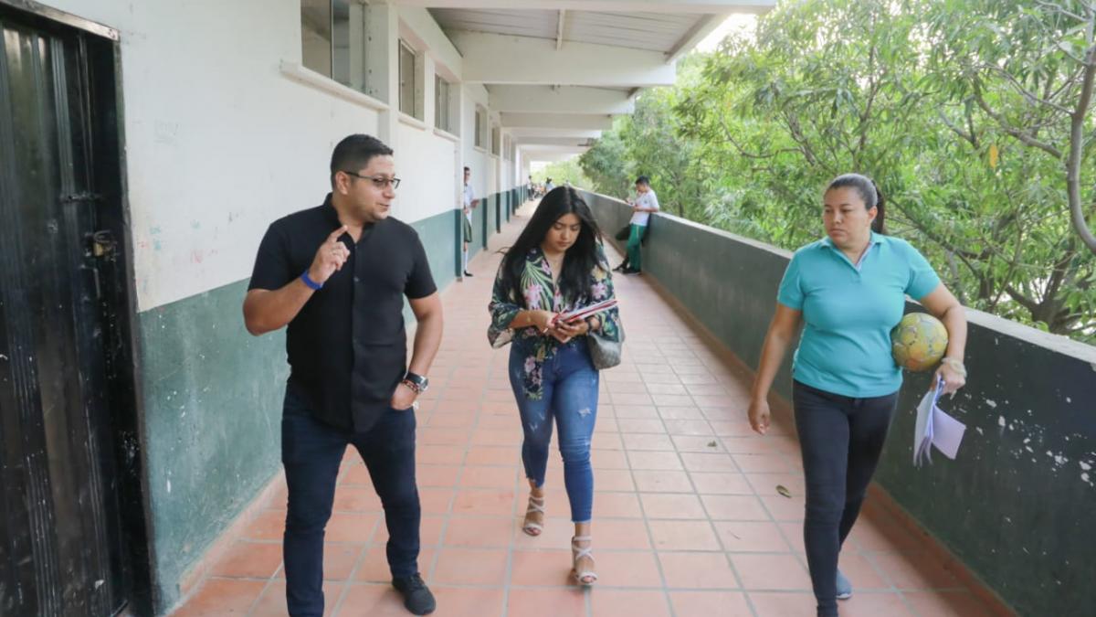 SETP visita instituciones educativas donde se dictarán las capacitaciones a los conductores del Transporte Público Colectivo