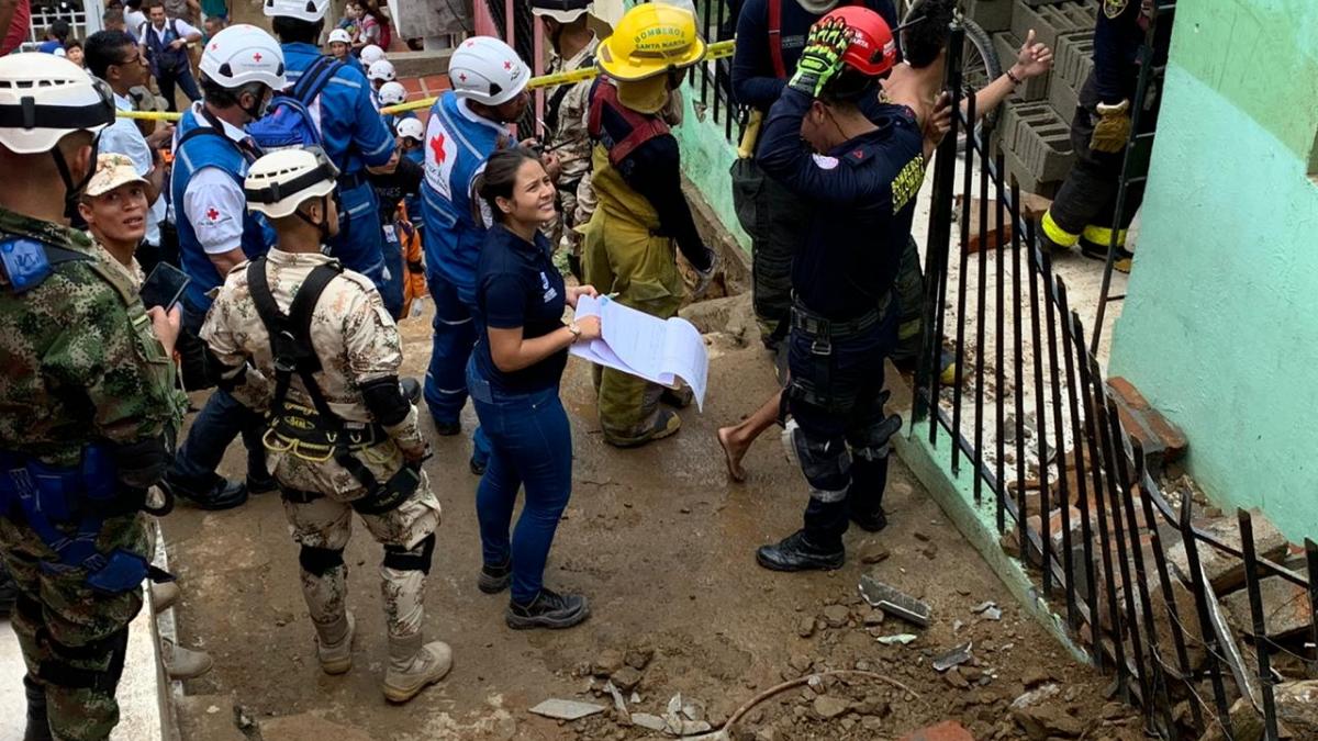 Alcaldía atendió emergencia por colapso estructural en el cerro Las Tres Cruces