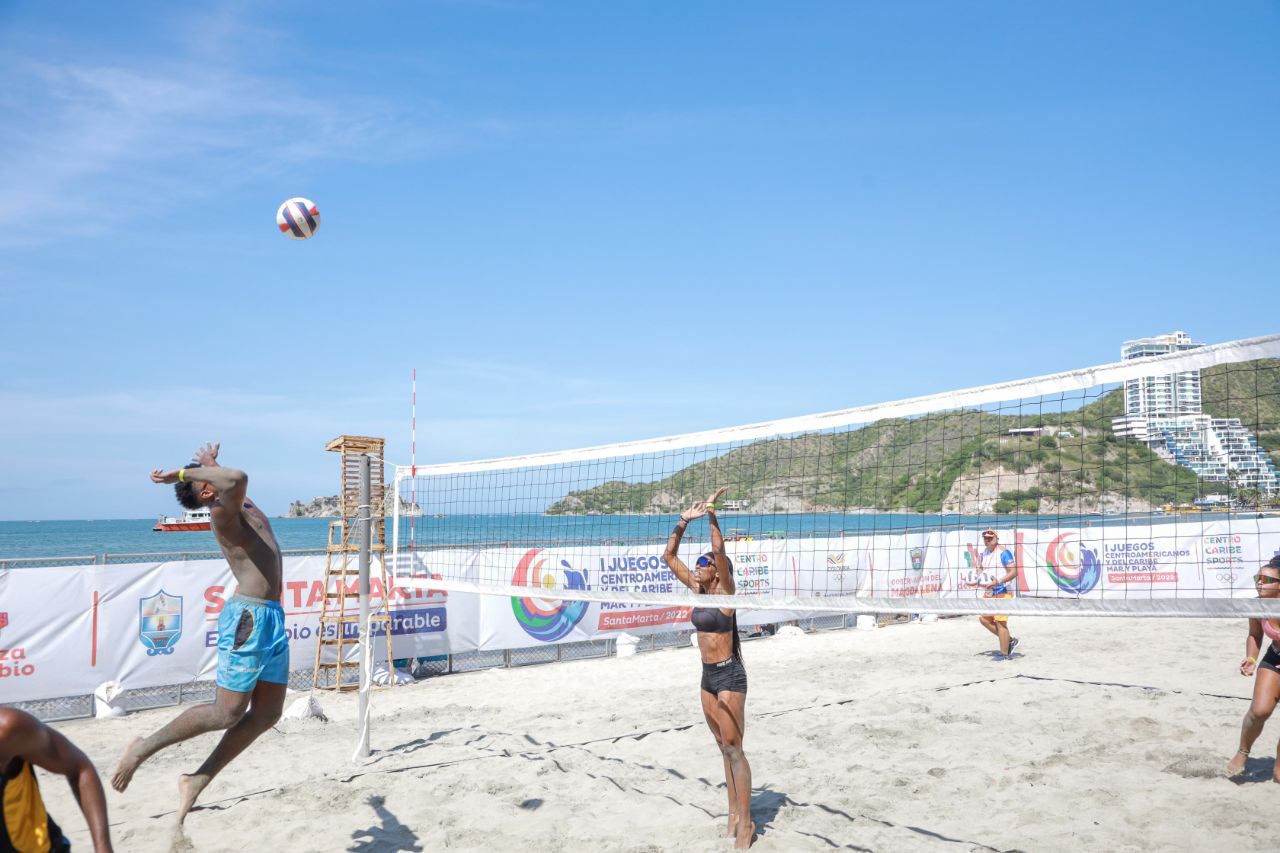 En tercer día de los I Juegos Centroamericanos del Caribe Mar y Playa, Venezuela lidera la tabla de medallería