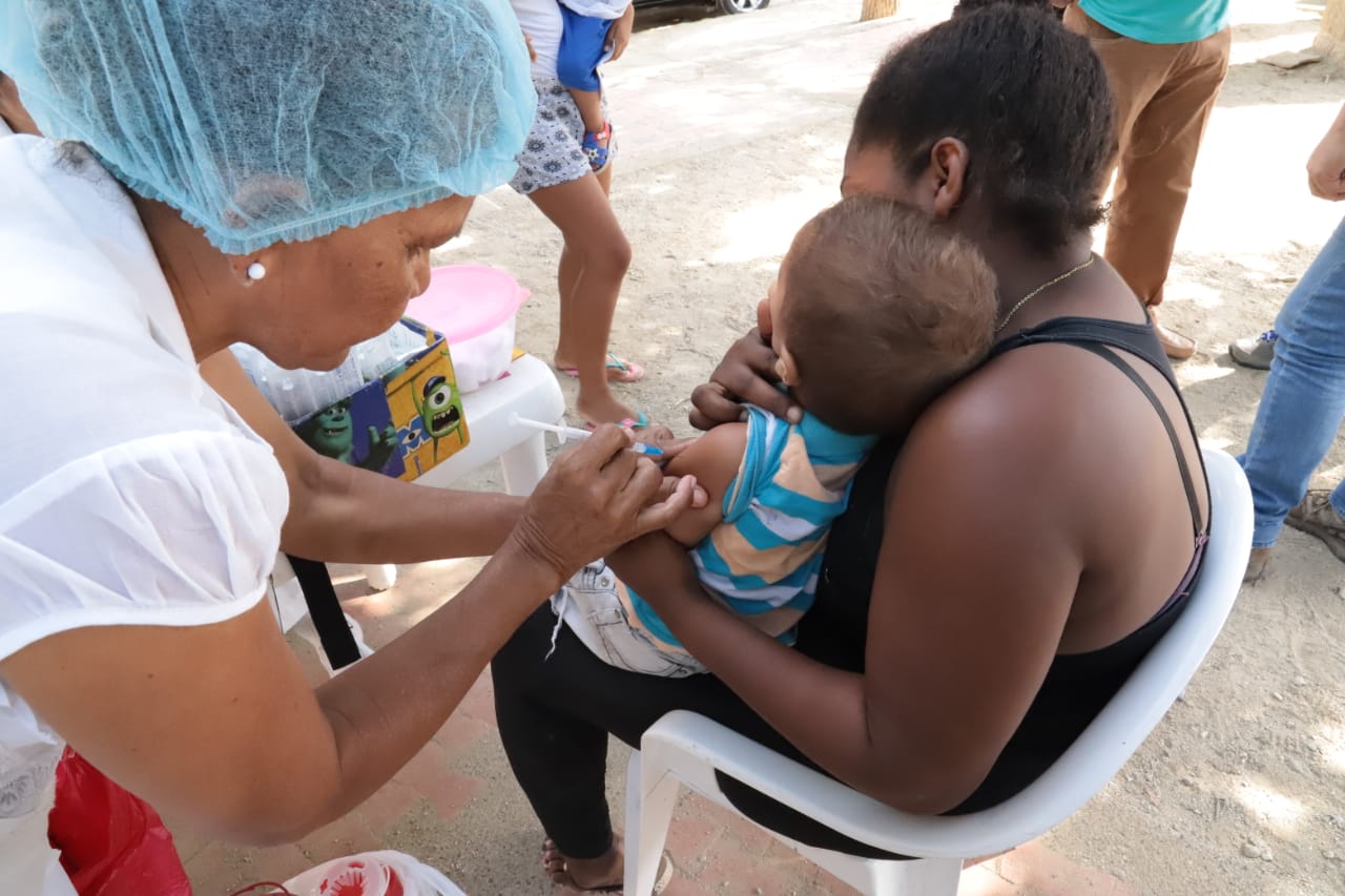 Distrito coordina con líderes acciones contra el sarampión