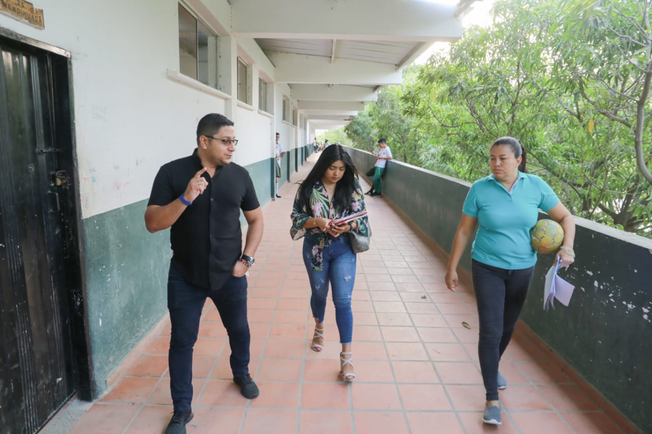 SETP visita instituciones educativas donde se dictarán las capacitaciones a los conductores del Transporte Público Colectivo