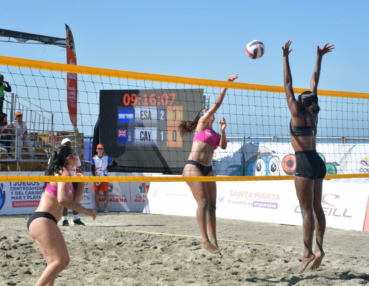 Listos los semifinalistas de voleibol playa femenino y masculino