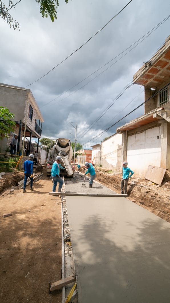 Alcaldía Distrital inició etapa de pavimentación en el 11 de Noviembre